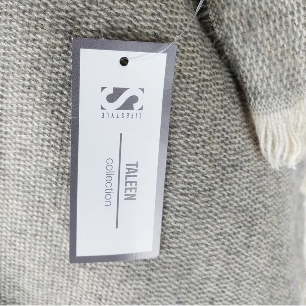 NWT Taleen Collection Luxurious Taupe "Tweed" Fringe Wrap Scarf - Picture 4 of 4